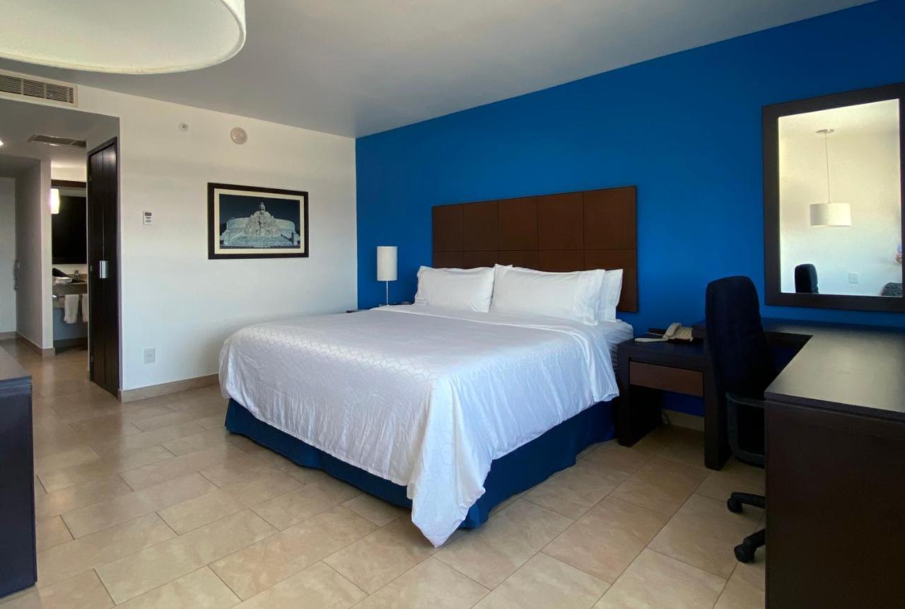 Holiday Inn Express Merida, An Ihg Hotel Екстериор снимка