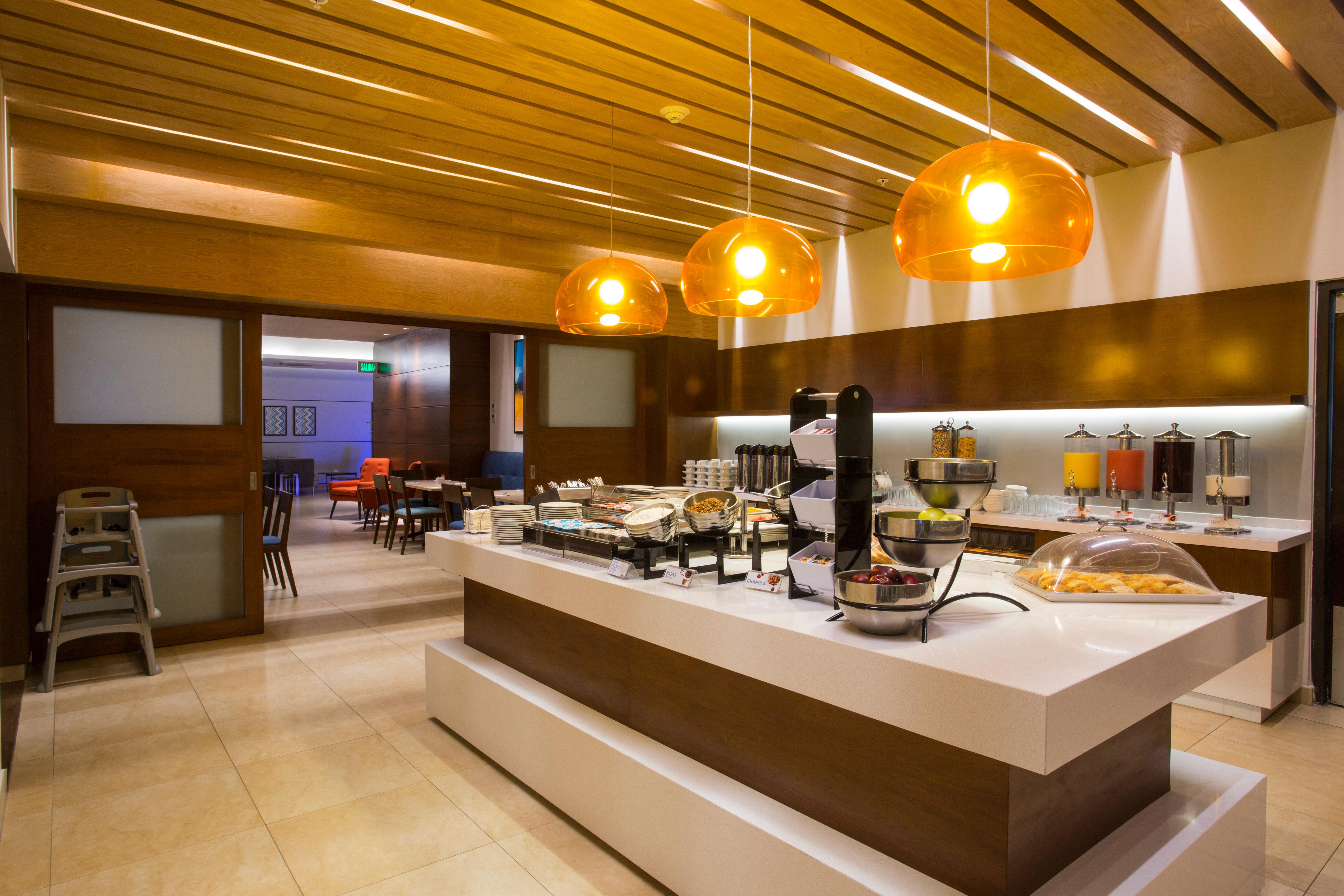 Holiday Inn Express Merida By Ihg Екстериор снимка