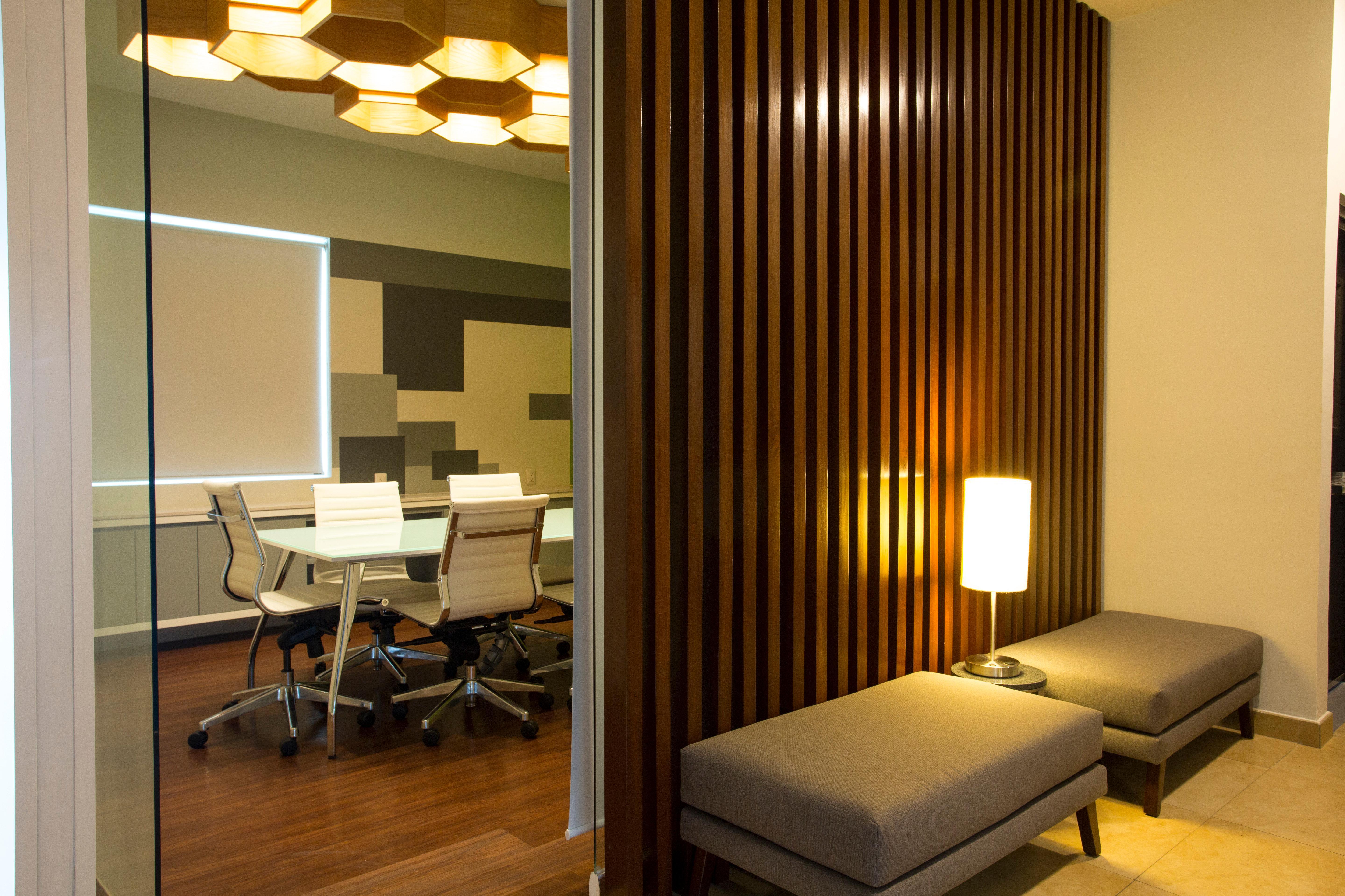 Holiday Inn Express Merida By Ihg Екстериор снимка