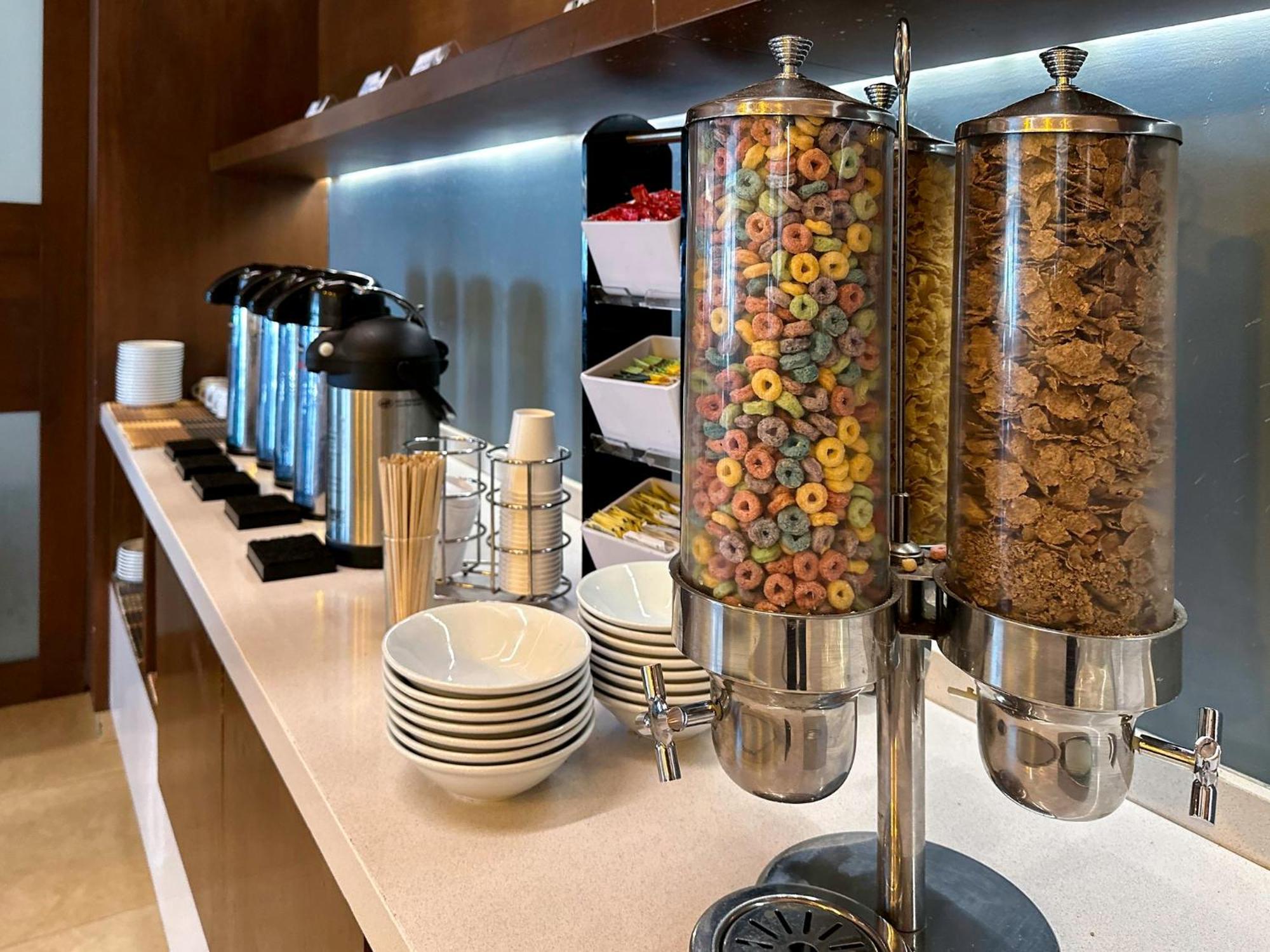 Holiday Inn Express Merida By Ihg Екстериор снимка