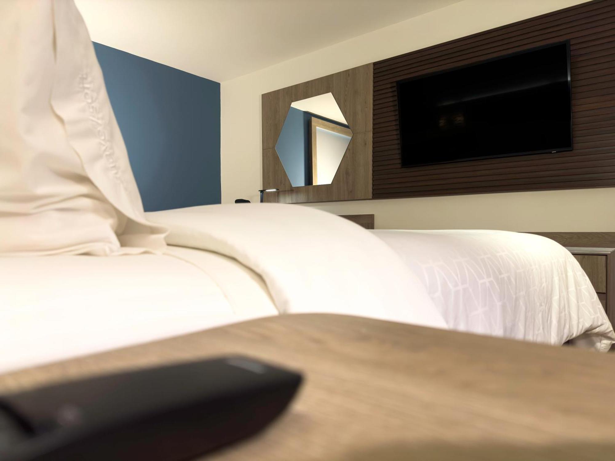 Holiday Inn Express Merida By Ihg Екстериор снимка